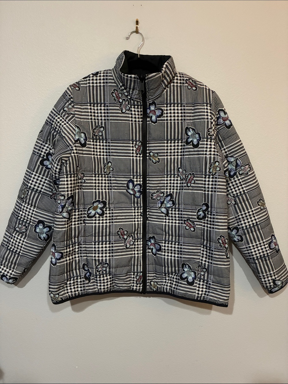 Vera Bradley reversible puffer jacket black and white plaid adorned butterflies - Picture 3 of 10